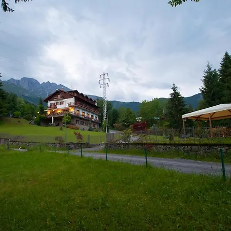 Ristorante Scanapa ホテル 3*