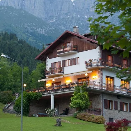 Hotel Ristorante Scanapa Castione della Presolana